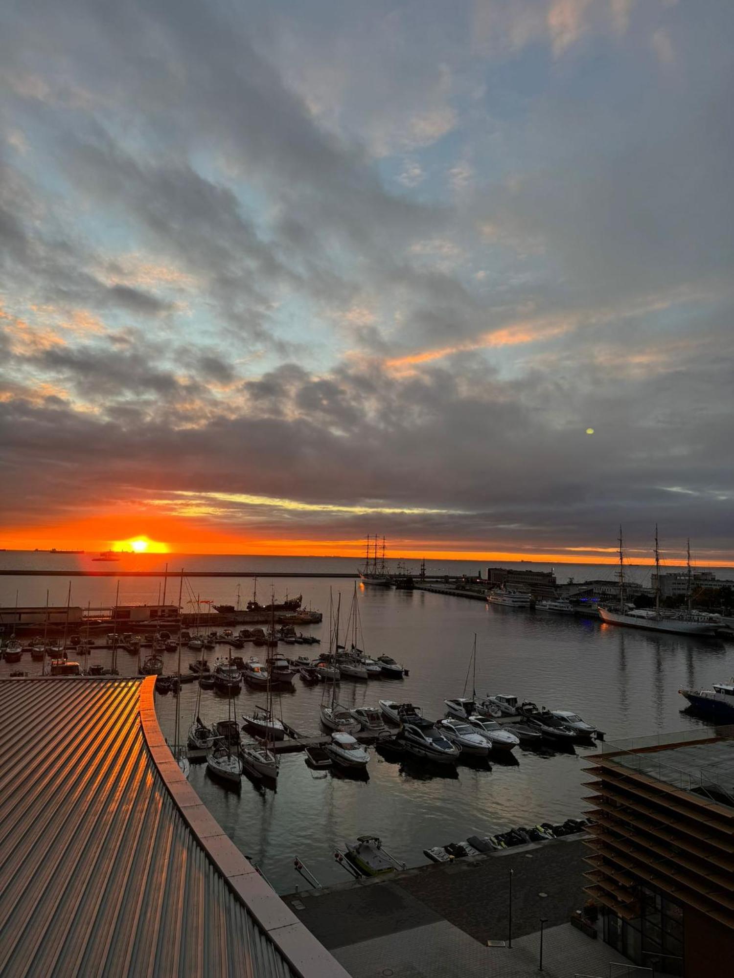 Sea Towers Z Widokiem Na Morze Apartment Gdynia